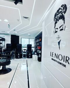 Le Noir Salon Interior Design Fit-Out by Bon Marche Interior Design (شركة بون مارشيه للتصميم الداخلي والديكور) - Completed in 2022 within one month - Located in Abu Dhabi, United Arab Emirates. تجهيز داخلي لصالون لو نوير من قبل شركة بون مارشيه للتصميم الداخلي والديكور - اكتمل في عام 2022 خلال شهر واحد - يقع في أبوظبي، الإمارات العربية المتحدة.